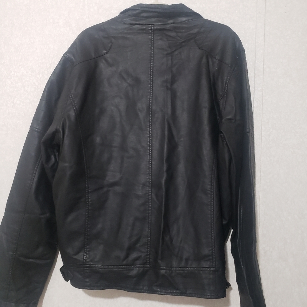 NEW HERITAGE Men's Black FAUX Leather Jacket....SIZE:L - Picture 4 of 12